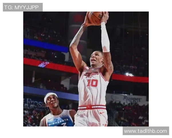 小贾巴里史密斯展现篮球天赋引领球队迈向辉煌未来 小贾巴里史密斯展现篮球天赋引领球队迈向辉煌未来